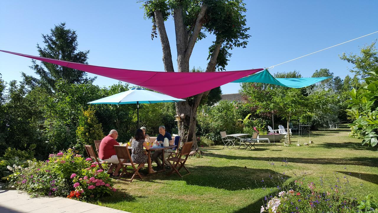 Le Logis De La Poupeliere Vouhé Exterior foto